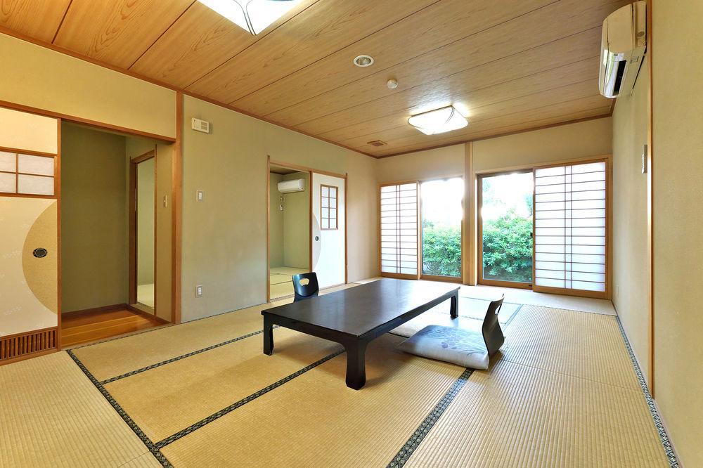 Yuraku Hotel Awara Luaran gambar