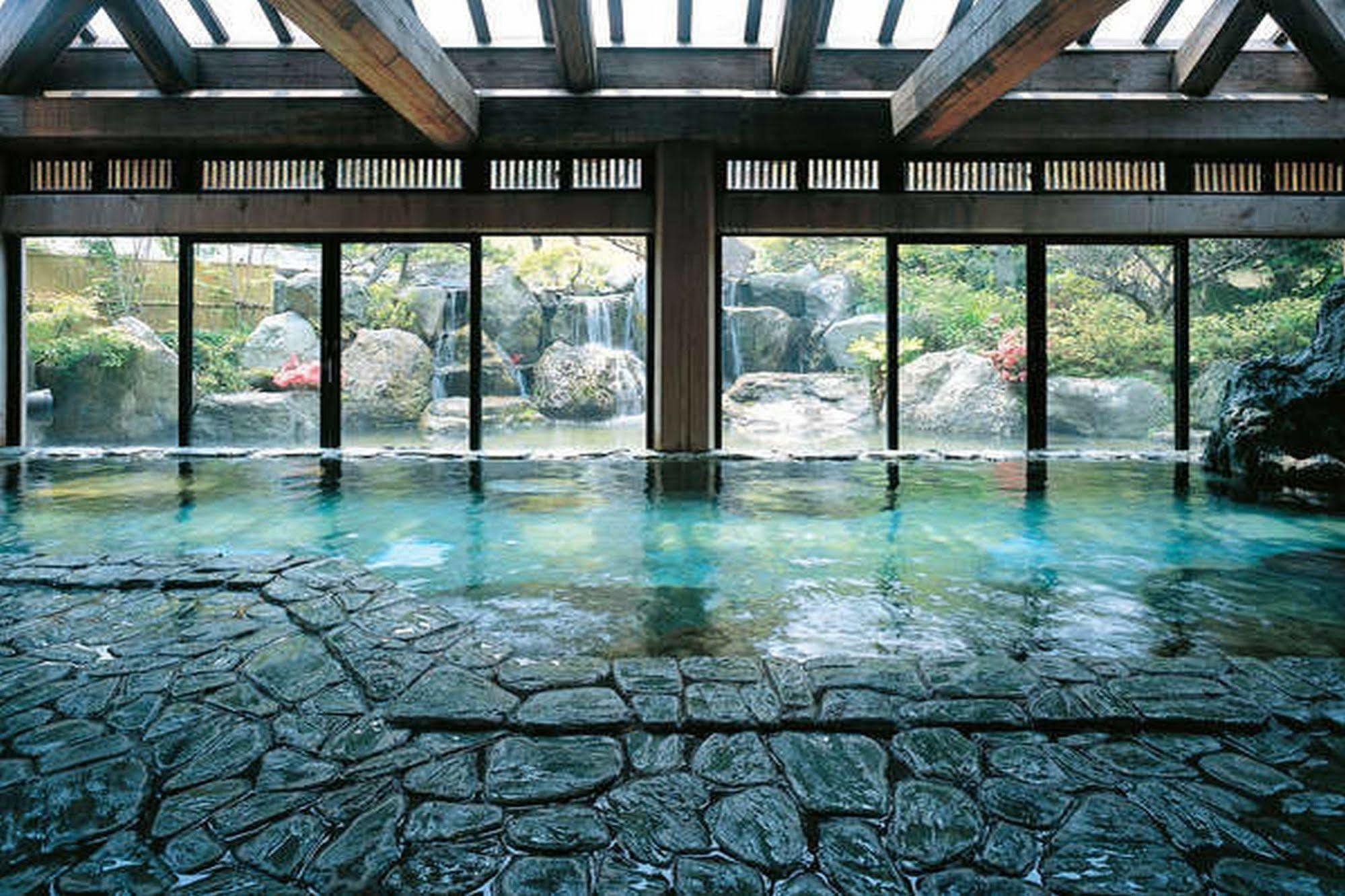 Yuraku Hotel Awara Luaran gambar